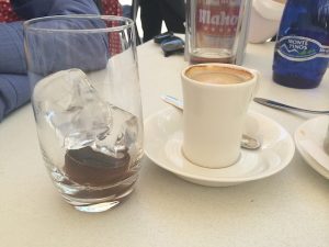 Cafe con hielo coffee