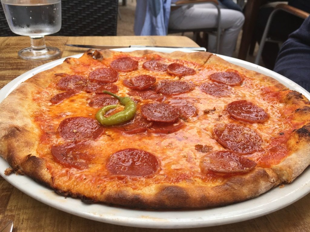 Pizza Vesubio Divina Italia