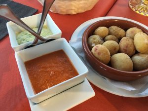 Wrinkly potatoes & mojo