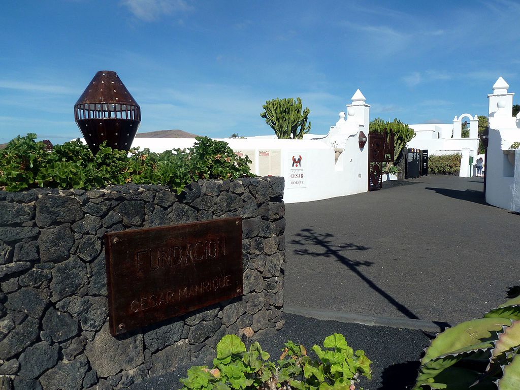 Fundación César Manrique Eingang panoramio