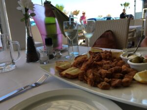 Restaurant etiquette